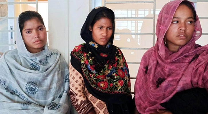 শরণখোলায় তিন নারী ছিনতাইকারীকে আটক