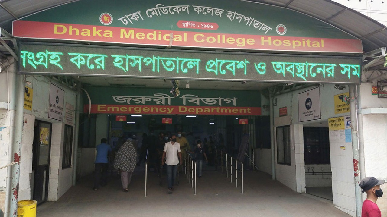 লালবাগে প্লাস্টিক কারখানায় বিদ্যুৎস্পৃষ্টে শ্রমিকের মৃত্যু