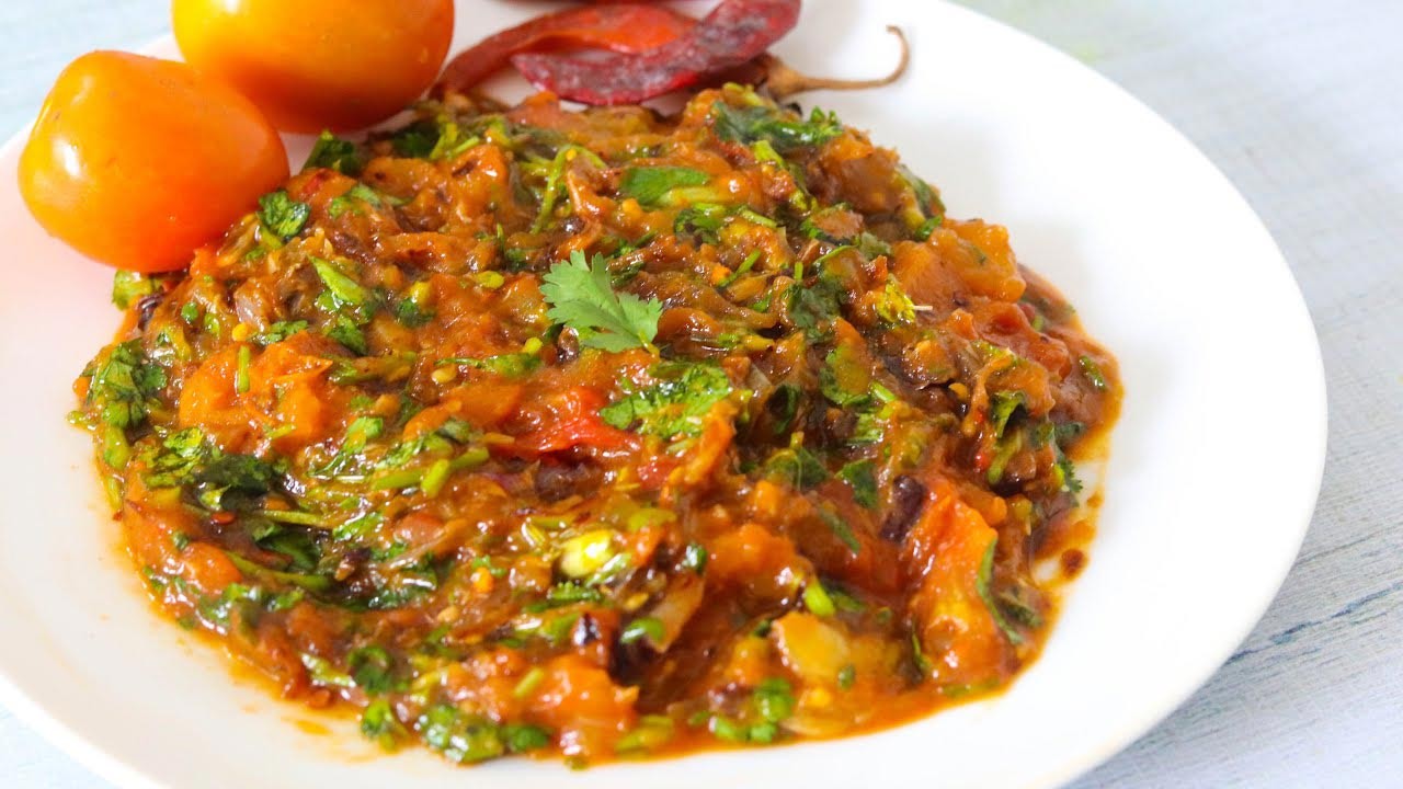 বেগুন-টমেটোর ভর্তা তৈরির সহজ রেসিপি