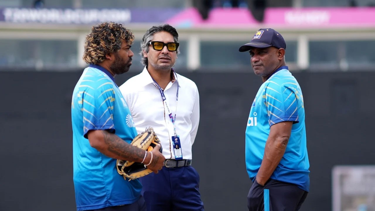 খারাপ সময়ে লঙ্কান ক্রিকেটারদের যে পরামর্শ দিলেন সাঙ্গাকারা