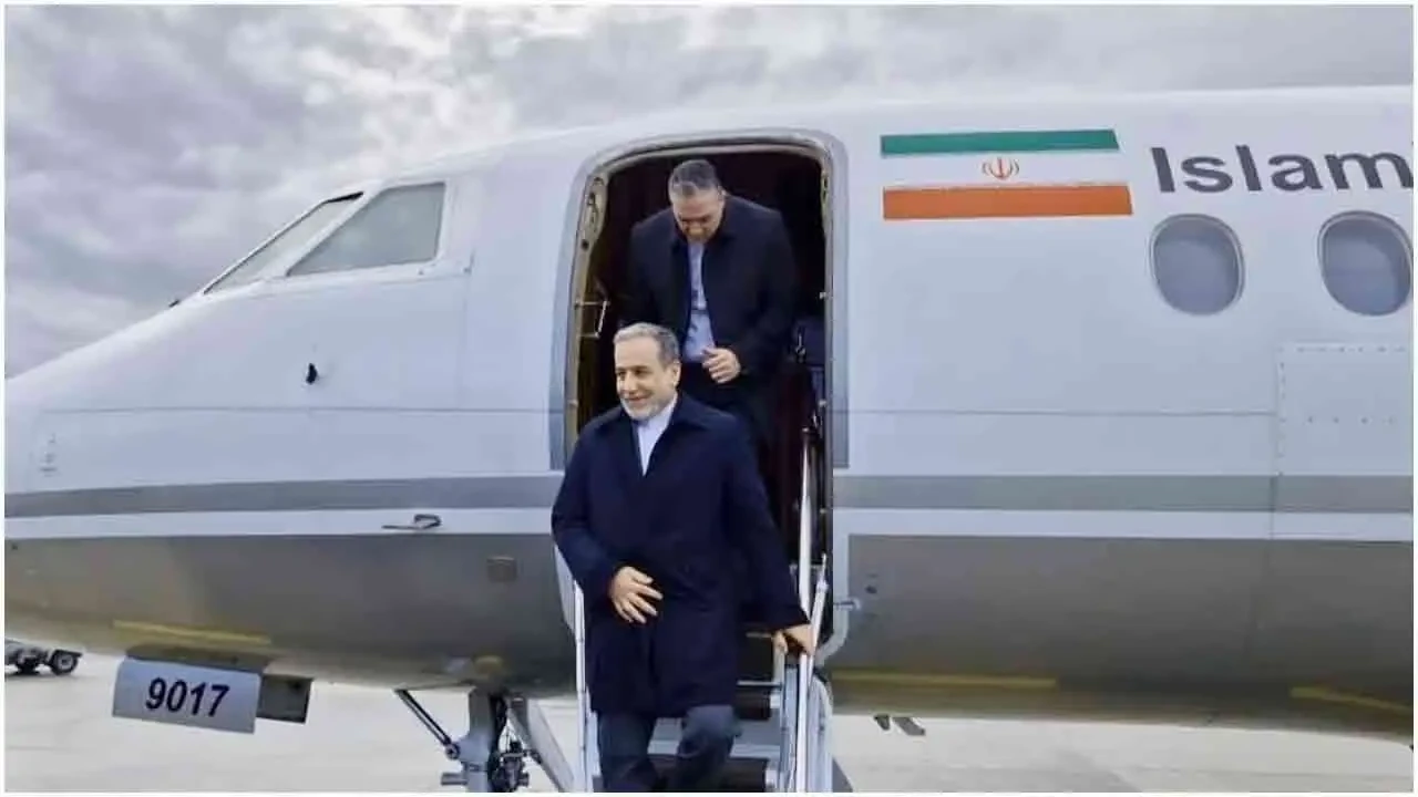 পাকিস্তানে ফিরলেন ইরানের পররাষ্ট্রমন্ত্রী আরাঘচি