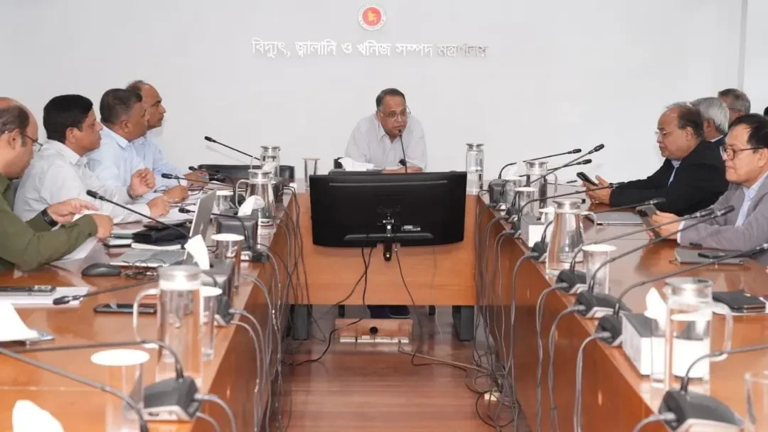 দেশে এলপিগ্যাসের কোনো সংকট নেই : জ্বালানি মন্ত্রীকে অপারেটরদের আশ্বাস